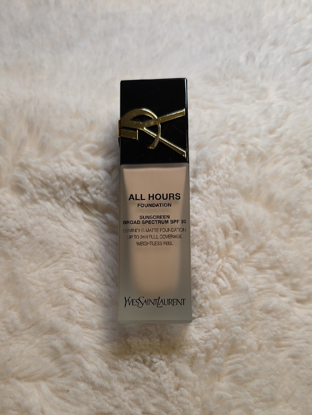 Yves Saint Laurent All Hours Foundation - Cream Beige with Black & Gold Cap